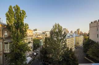 Апартаменты Apartments on Ploscha Lva Tolstoho Киев Апартаменты с балконом-7