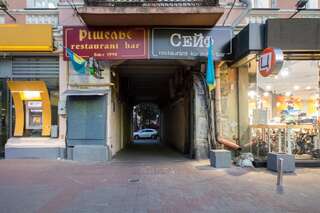 Апартаменты Apartments on Ploscha Lva Tolstoho Киев Апартаменты с балконом-16