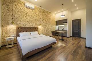 Апартаменты Apartments on Ploscha Lva Tolstoho Киев Апартаменты Делюкс-2