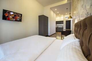 Апартаменты Apartments on Ploscha Lva Tolstoho Киев Апартаменты с балконом-3